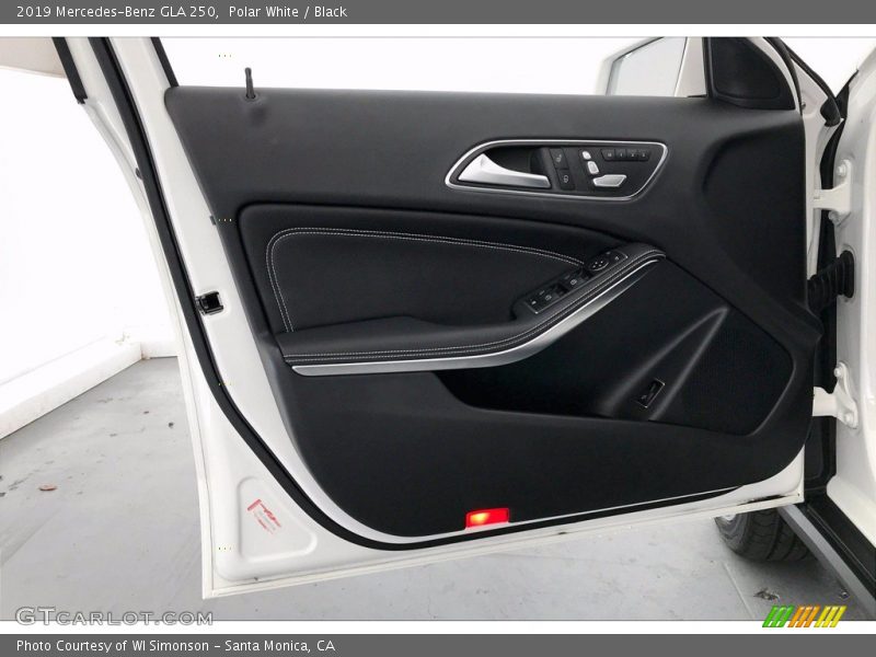 Polar White / Black 2019 Mercedes-Benz GLA 250