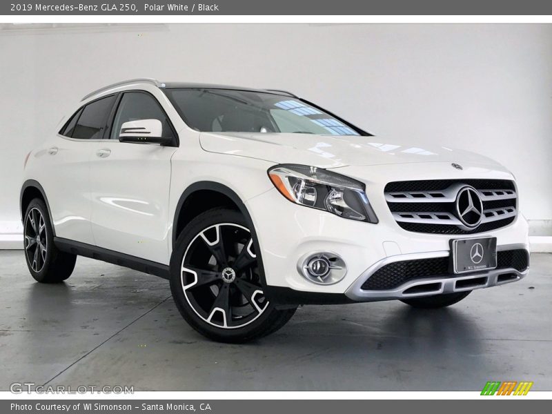 Polar White / Black 2019 Mercedes-Benz GLA 250