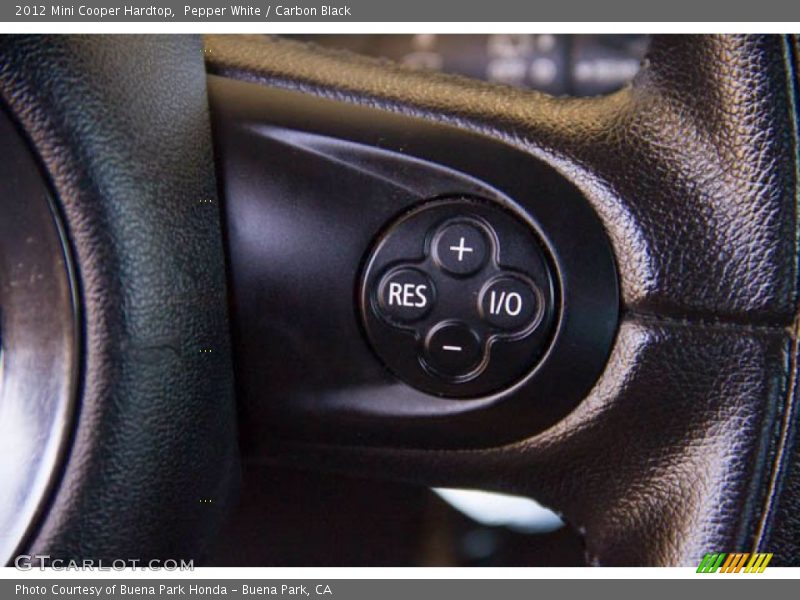 Pepper White / Carbon Black 2012 Mini Cooper Hardtop