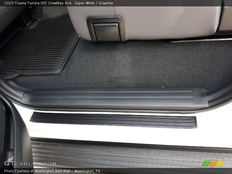 Super White / Graphite 2020 Toyota Tundra SR5 CrewMax 4x4