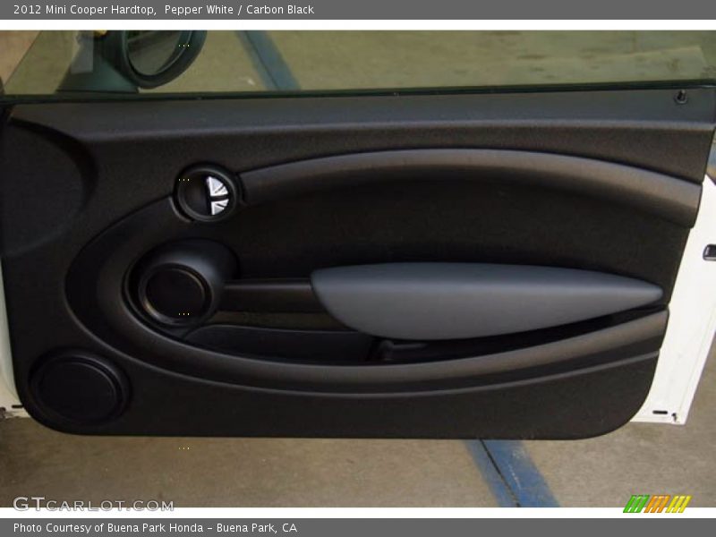 Pepper White / Carbon Black 2012 Mini Cooper Hardtop
