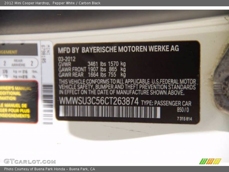 Pepper White / Carbon Black 2012 Mini Cooper Hardtop