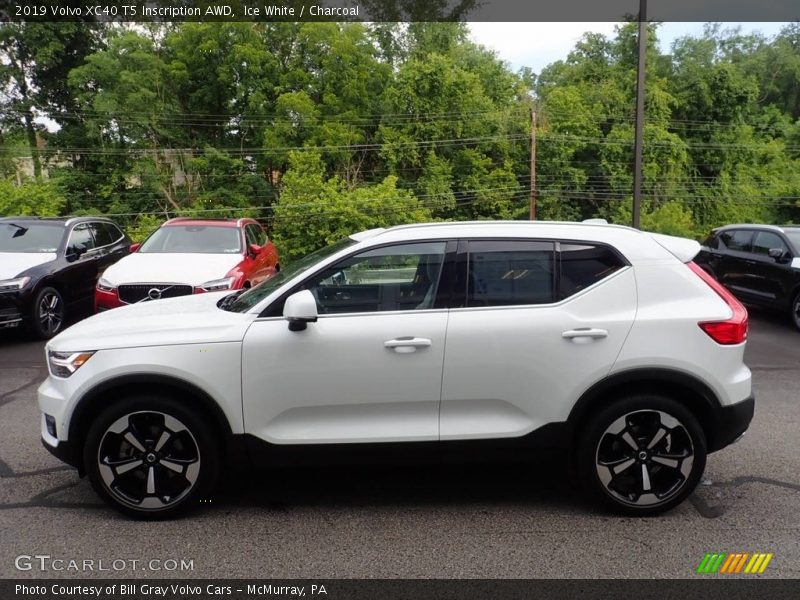 Ice White / Charcoal 2019 Volvo XC40 T5 Inscription AWD