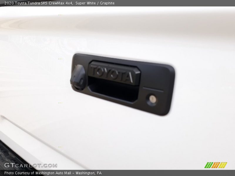 Super White / Graphite 2020 Toyota Tundra SR5 CrewMax 4x4