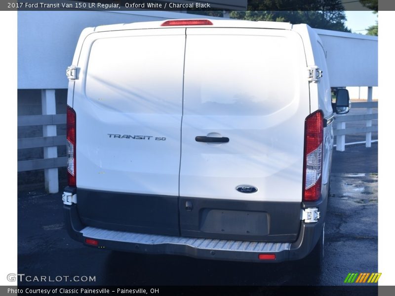 Oxford White / Charcoal Black 2017 Ford Transit Van 150 LR Regular