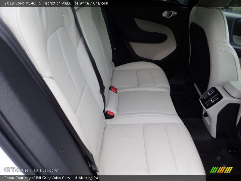 Ice White / Charcoal 2019 Volvo XC40 T5 Inscription AWD