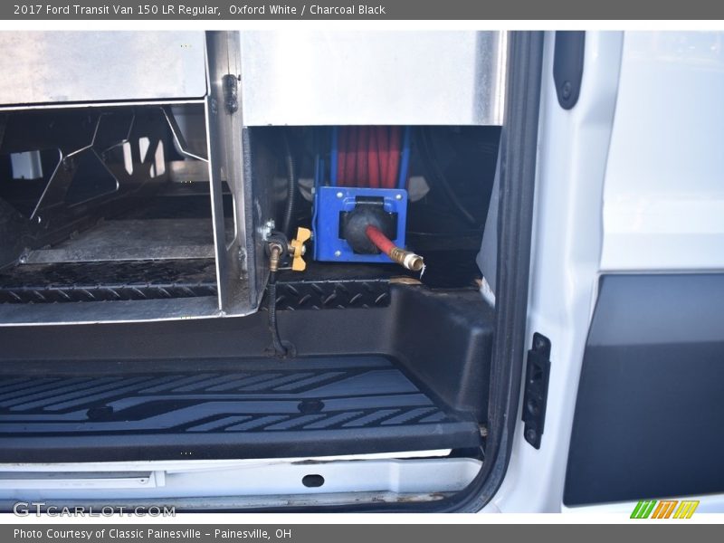 Oxford White / Charcoal Black 2017 Ford Transit Van 150 LR Regular