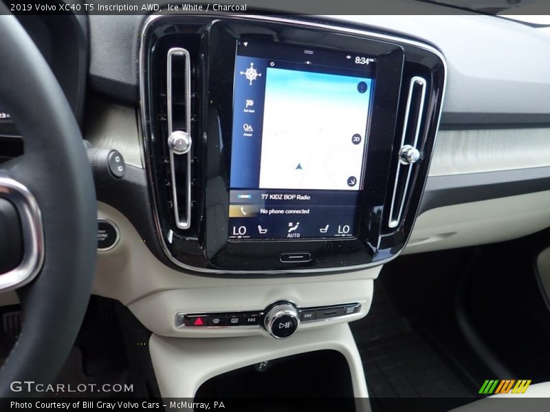 Ice White / Charcoal 2019 Volvo XC40 T5 Inscription AWD