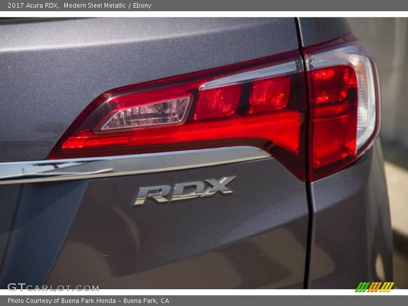 Modern Steel Metallic / Ebony 2017 Acura RDX