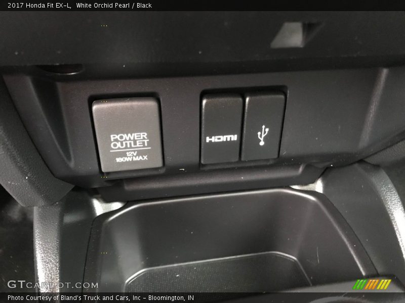 White Orchid Pearl / Black 2017 Honda Fit EX-L