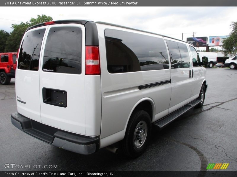 Summit White / Medium Pewter 2019 Chevrolet Express 3500 Passenger LT