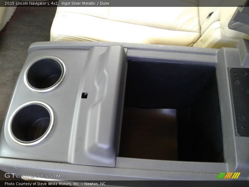 Ingot Silver Metallic / Dune 2015 Lincoln Navigator L 4x2