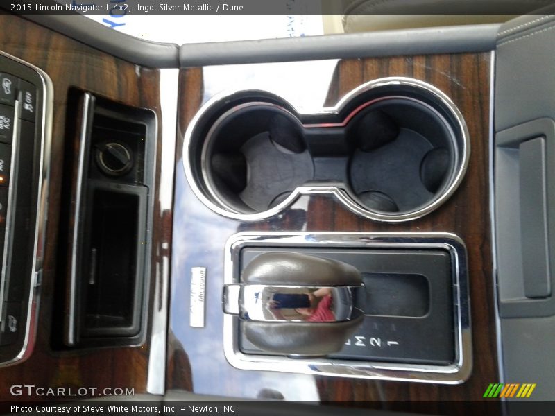  2015 Navigator L 4x2 6 Speed Automatic Shifter