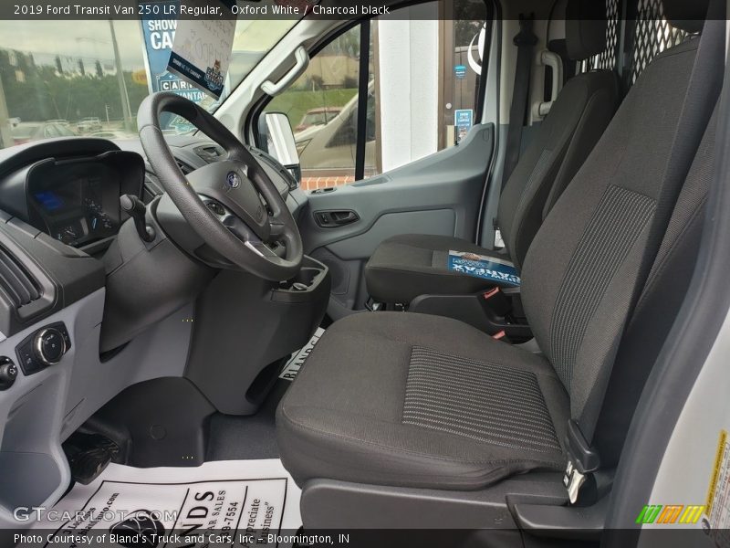 Oxford White / Charcoal black 2019 Ford Transit Van 250 LR Regular