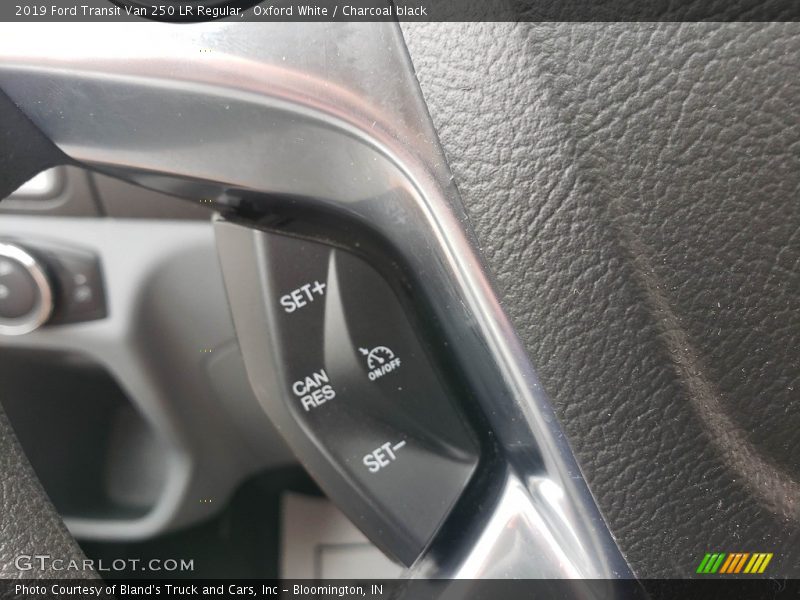 Oxford White / Charcoal black 2019 Ford Transit Van 250 LR Regular