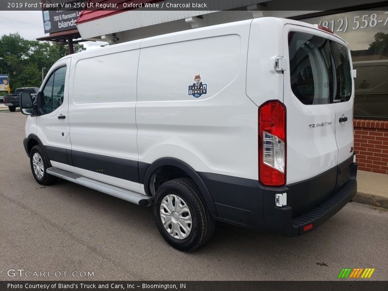 Oxford White / Charcoal black 2019 Ford Transit Van 250 LR Regular