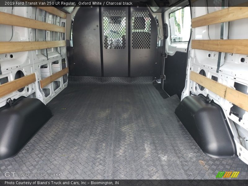 Oxford White / Charcoal black 2019 Ford Transit Van 250 LR Regular