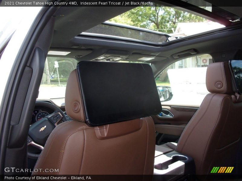 Iridescent Pearl Tricoat / Jet Black/Mocha 2021 Chevrolet Tahoe High Country 4WD