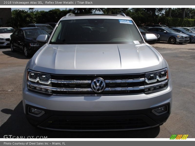 Reflex Silver Metallic / Titan Black 2018 Volkswagen Atlas SEL