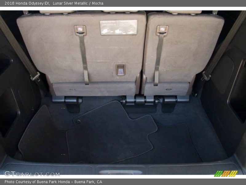 Lunar Silver Metallic / Mocha 2018 Honda Odyssey EX