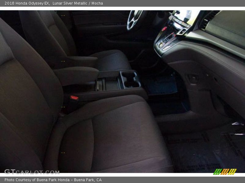 Lunar Silver Metallic / Mocha 2018 Honda Odyssey EX