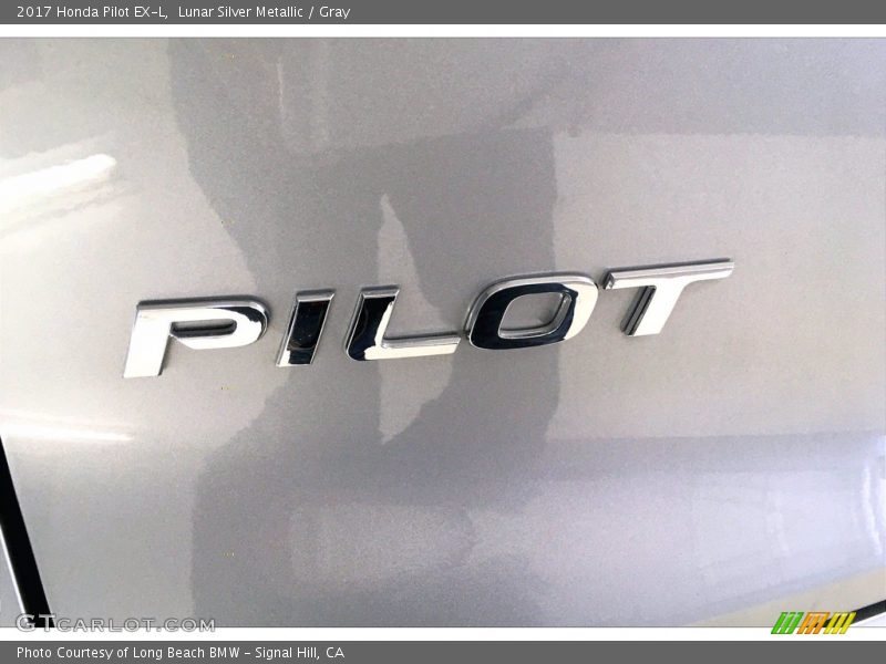 Lunar Silver Metallic / Gray 2017 Honda Pilot EX-L