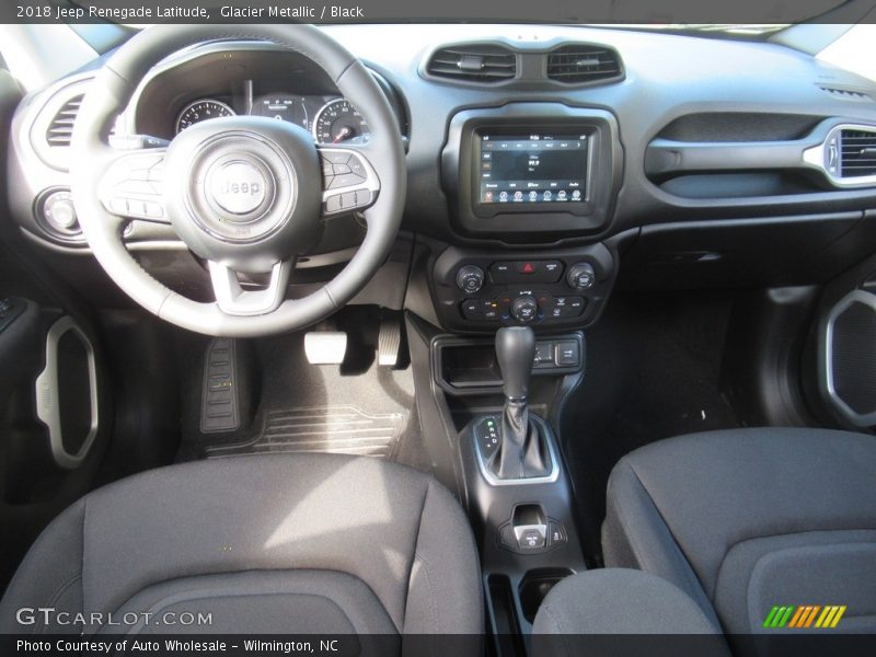 Glacier Metallic / Black 2018 Jeep Renegade Latitude