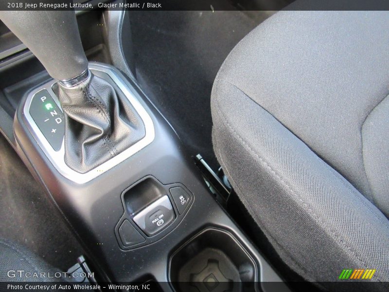 Glacier Metallic / Black 2018 Jeep Renegade Latitude