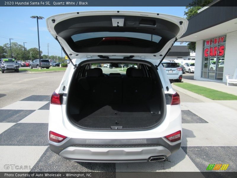 Quartz White / Black 2020 Hyundai Santa Fe SE