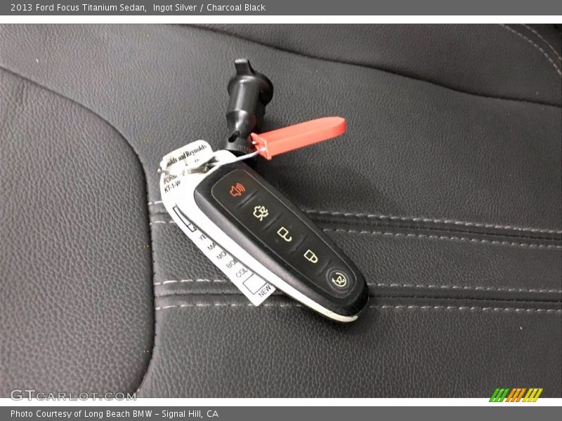 Ingot Silver / Charcoal Black 2013 Ford Focus Titanium Sedan