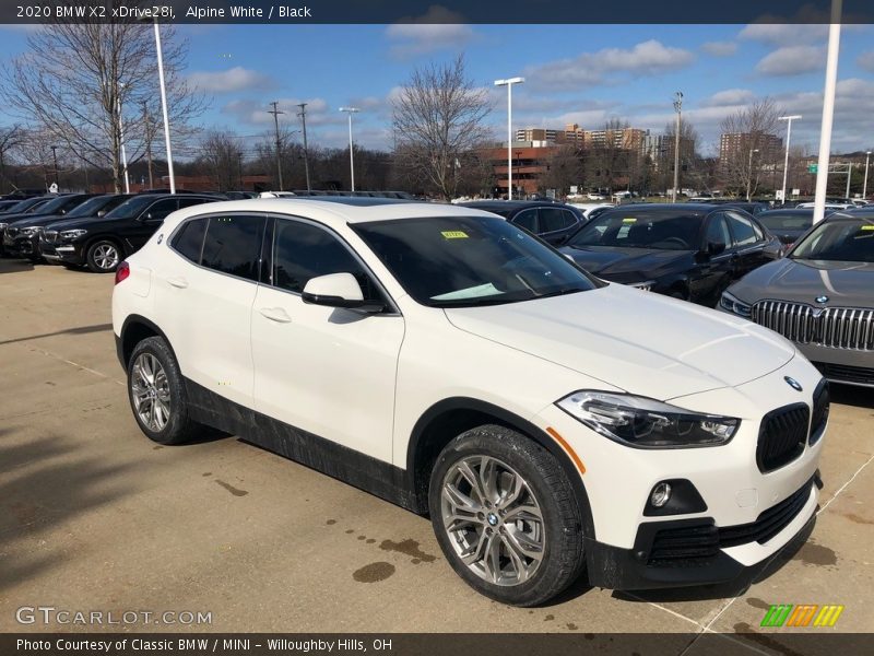 Alpine White / Black 2020 BMW X2 xDrive28i