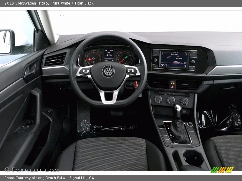 Pure White / Titan Black 2019 Volkswagen Jetta S