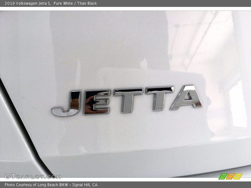 Pure White / Titan Black 2019 Volkswagen Jetta S