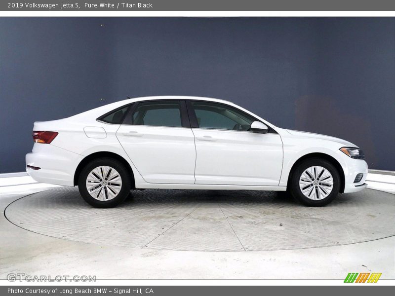 Pure White / Titan Black 2019 Volkswagen Jetta S