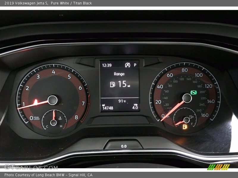 Pure White / Titan Black 2019 Volkswagen Jetta S