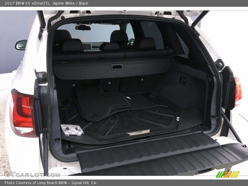 Alpine White / Black 2017 BMW X5 xDrive35i