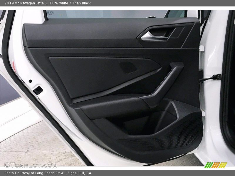 Pure White / Titan Black 2019 Volkswagen Jetta S