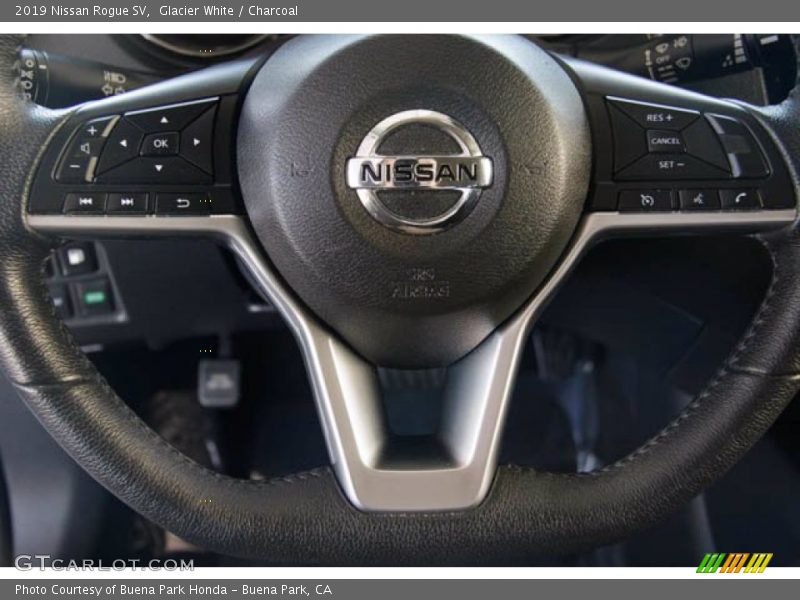 Glacier White / Charcoal 2019 Nissan Rogue SV