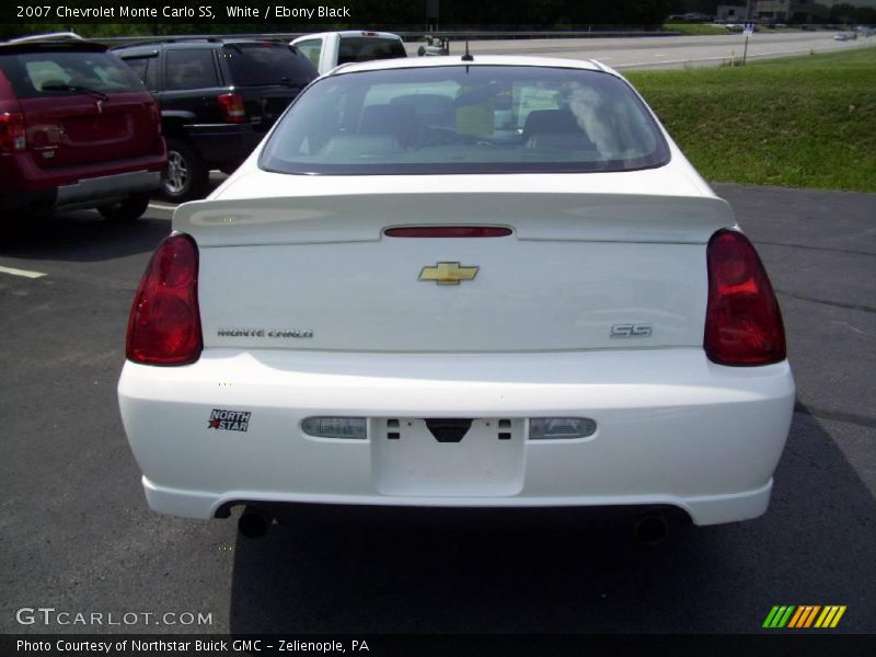 White / Ebony Black 2007 Chevrolet Monte Carlo SS