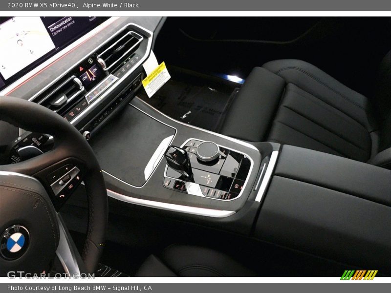 Alpine White / Black 2020 BMW X5 sDrive40i