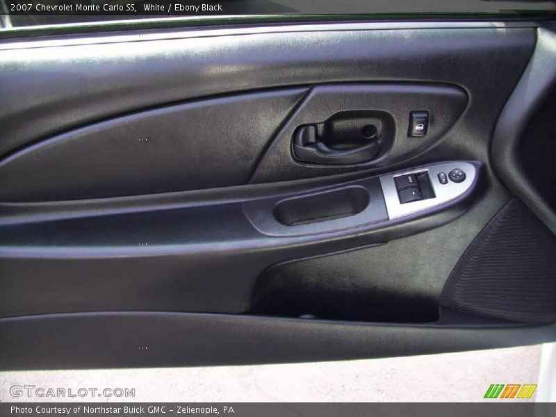 White / Ebony Black 2007 Chevrolet Monte Carlo SS