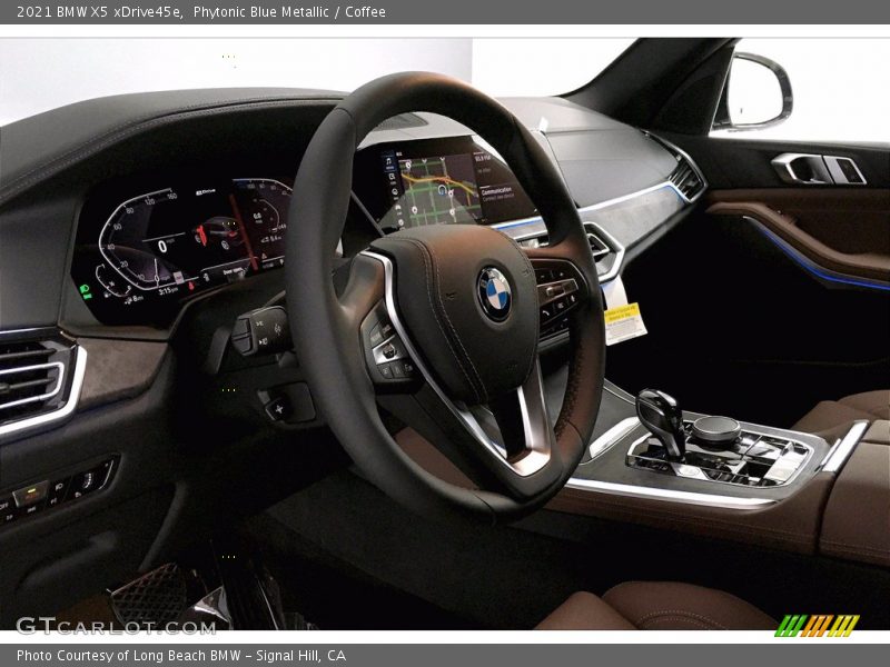 Phytonic Blue Metallic / Coffee 2021 BMW X5 xDrive45e