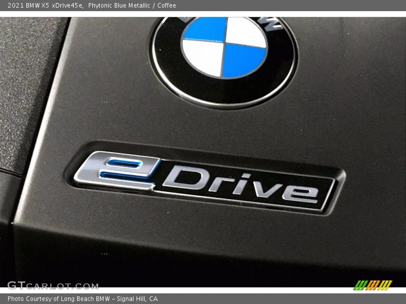 Phytonic Blue Metallic / Coffee 2021 BMW X5 xDrive45e