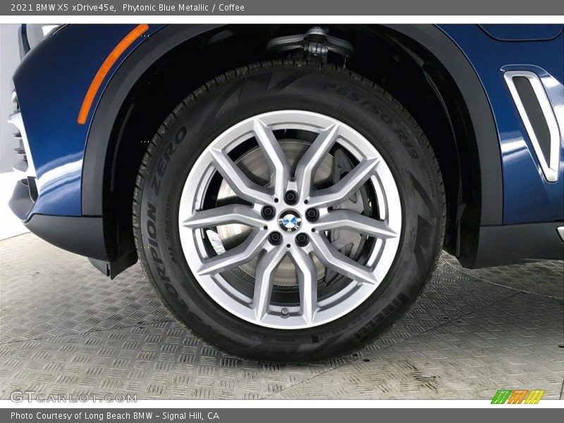  2021 X5 xDrive45e Wheel