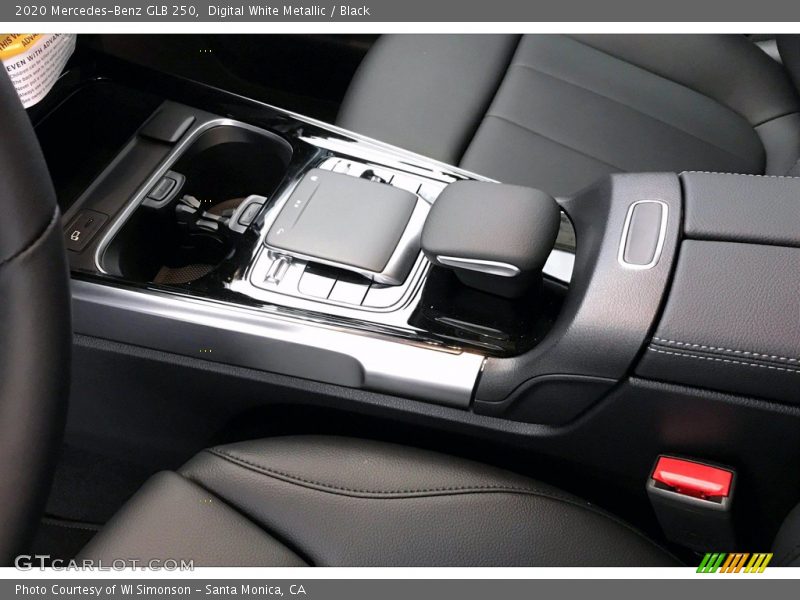 Digital White Metallic / Black 2020 Mercedes-Benz GLB 250