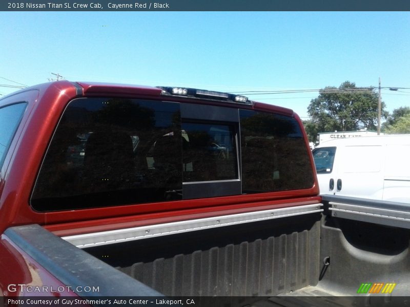 Cayenne Red / Black 2018 Nissan Titan SL Crew Cab