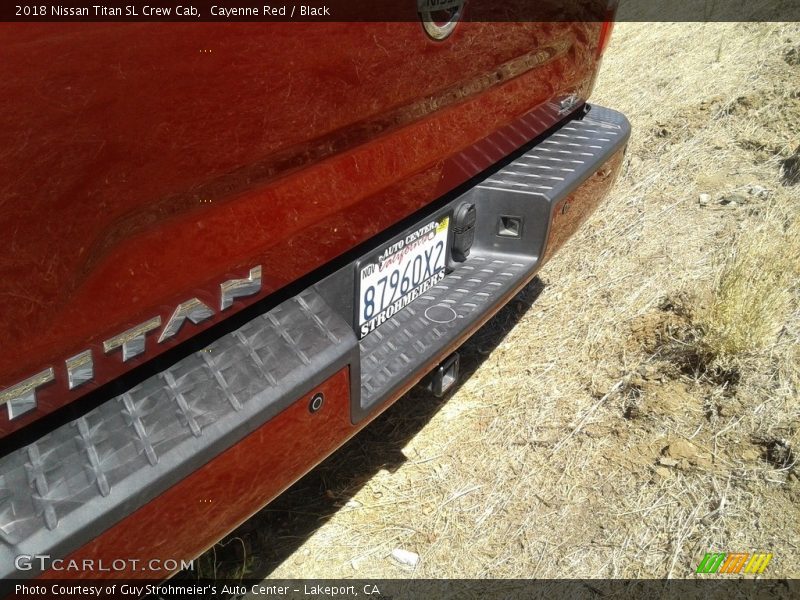 Cayenne Red / Black 2018 Nissan Titan SL Crew Cab