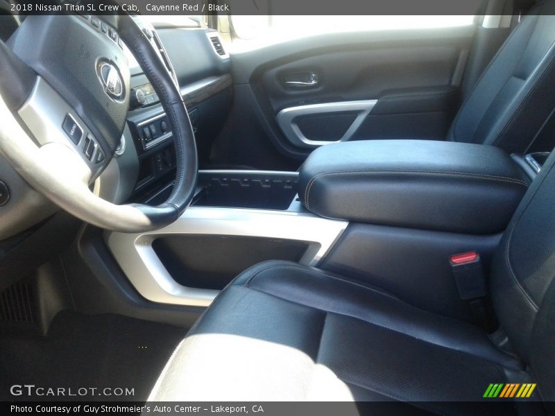 Cayenne Red / Black 2018 Nissan Titan SL Crew Cab