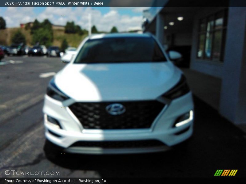 Winter White / Beige 2020 Hyundai Tucson Sport AWD