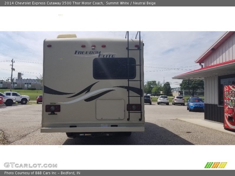 Summit White / Neutral Beige 2014 Chevrolet Express Cutaway 3500 Thor Motor Coach
